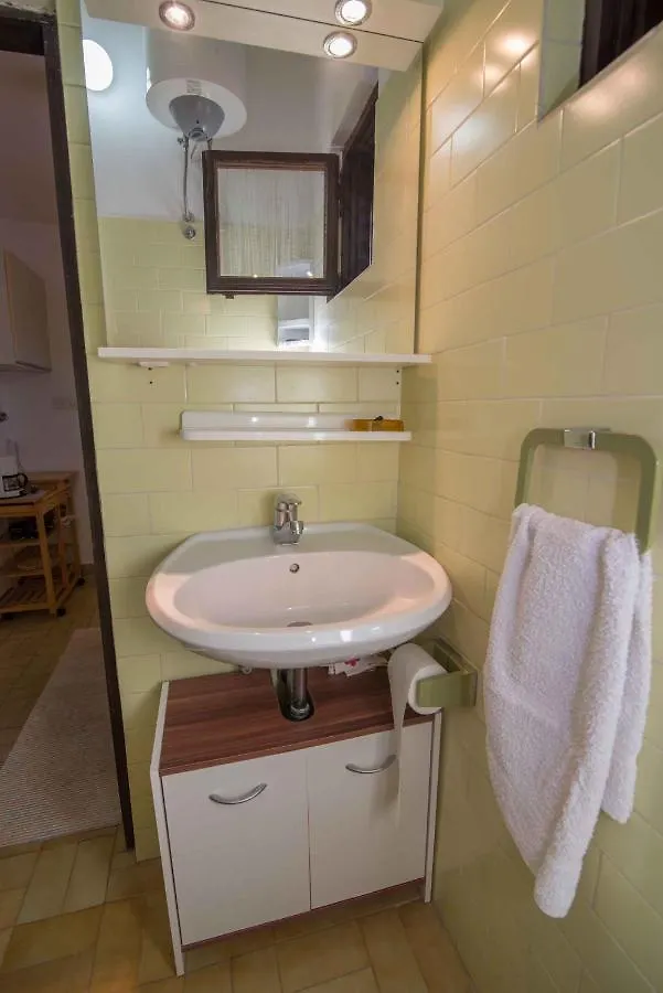 Studio In Mali Losinj 36584 Apartament